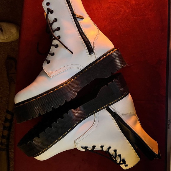 COPY - Doc Martens Jadon platform so 11 - Picture 2 of 7